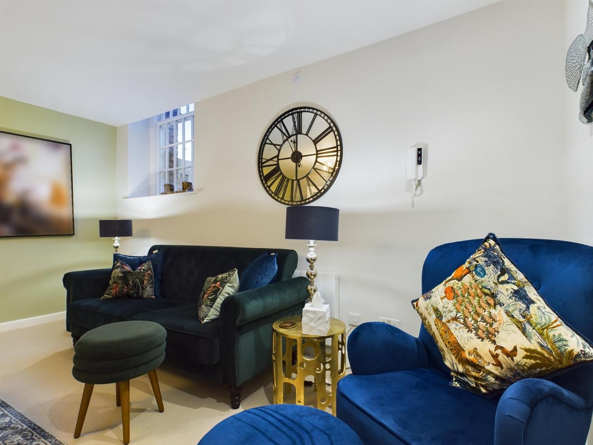 Апартаменты Modern Duplex Central Free Parking Wi-Fi Челтенхам Экстерьер фото