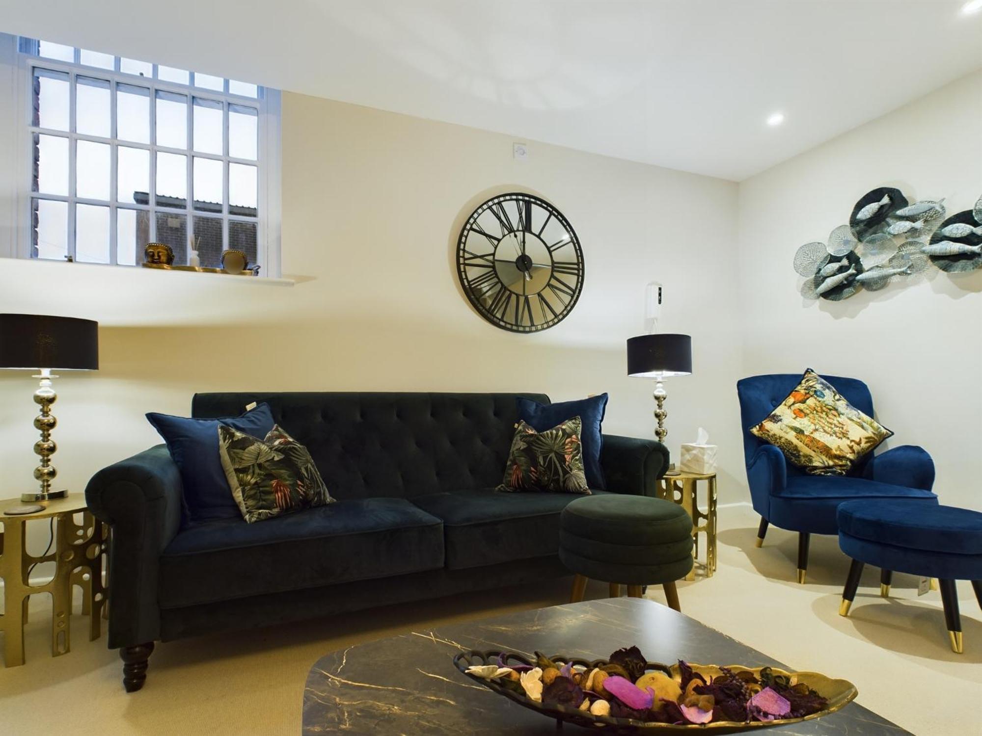 Апартаменты Modern Duplex Central Free Parking Wi-Fi Челтенхам Экстерьер фото